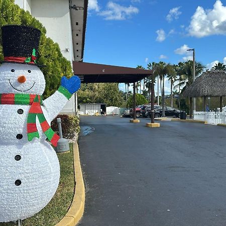 Belmont Inn & Suites Florida City Bagian luar foto