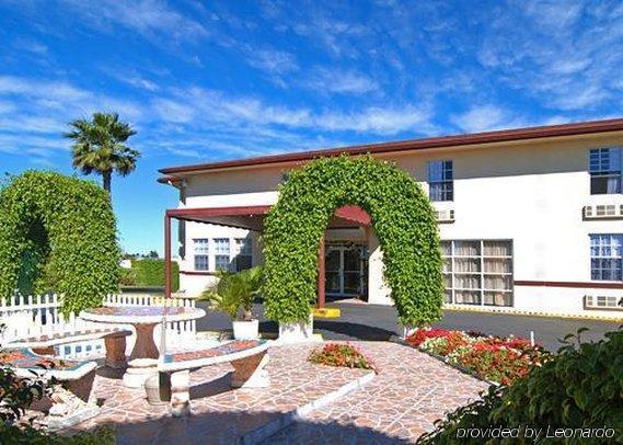 Belmont Inn & Suites Florida City Bagian luar foto