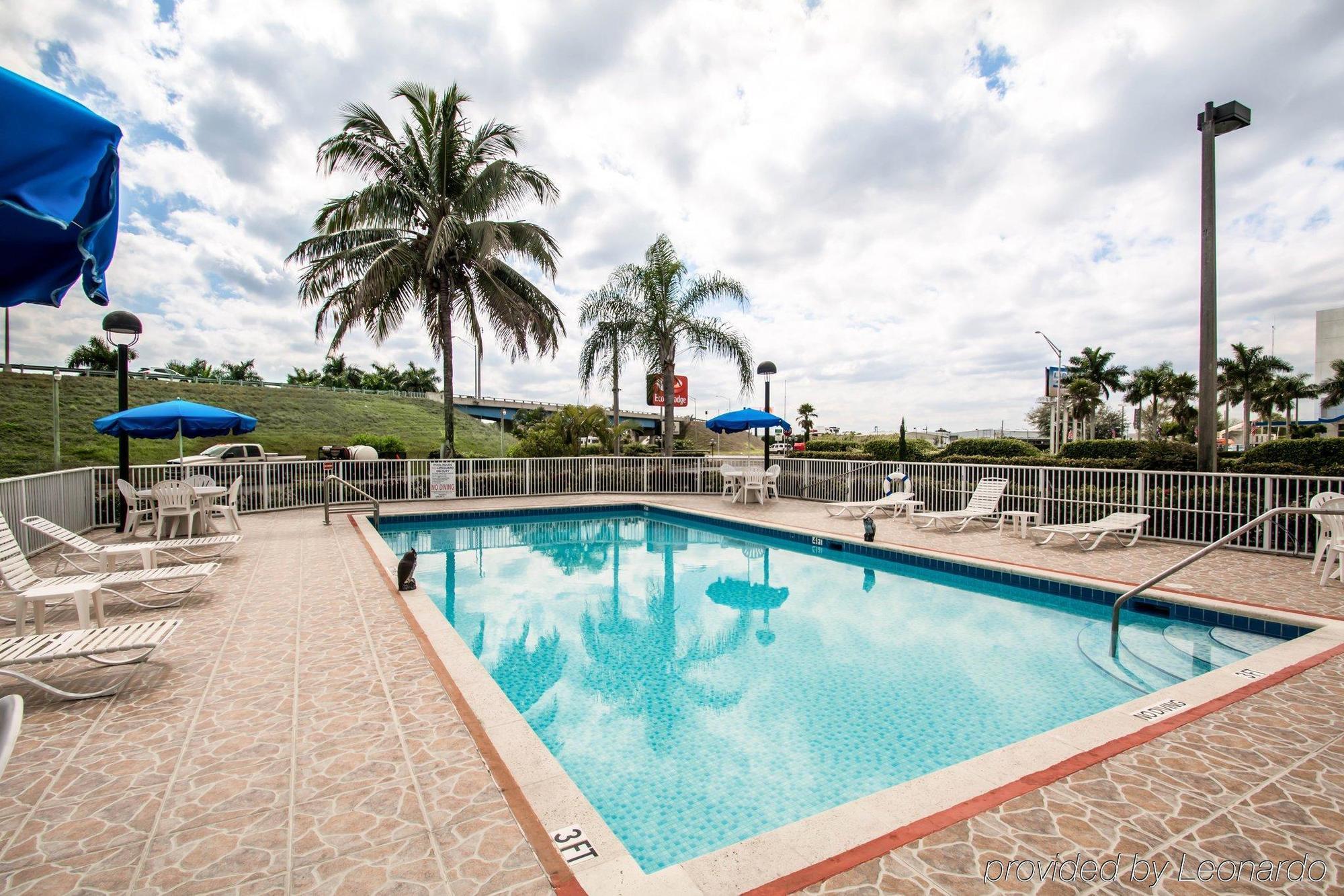 Belmont Inn & Suites Florida City Bagian luar foto