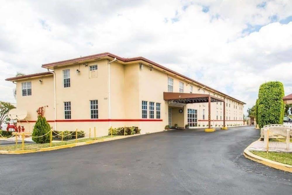 Belmont Inn & Suites Florida City Bagian luar foto