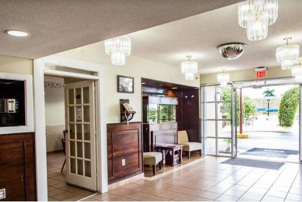 Belmont Inn & Suites Florida City Bagian luar foto