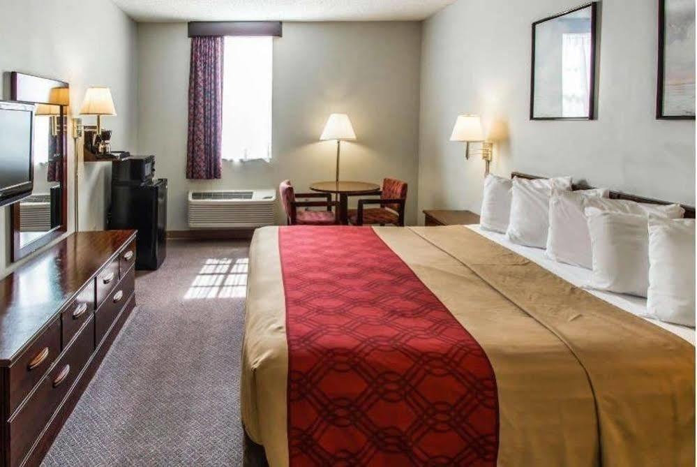 Belmont Inn & Suites Florida City Bagian luar foto